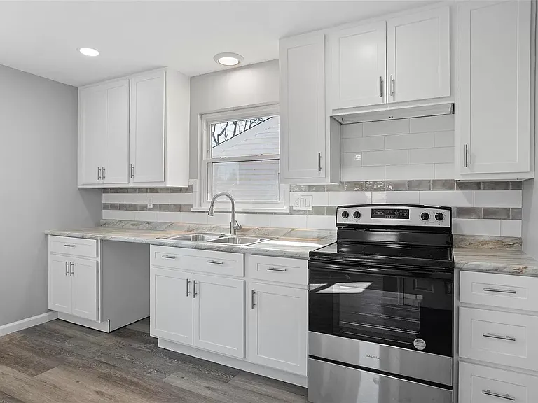 1040 N Highway 67 St — Photo 3