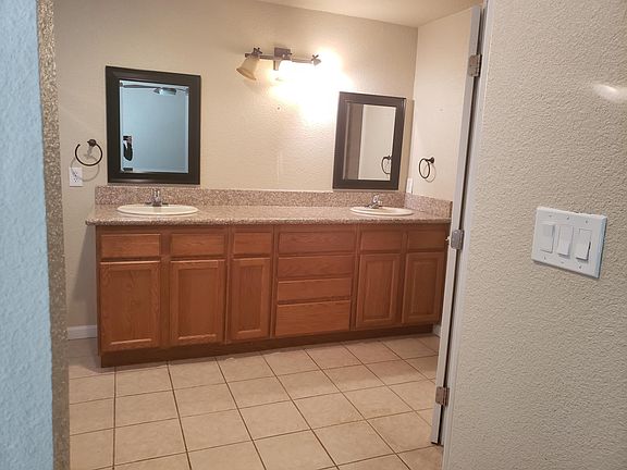 4th image of 5612 Boltres St