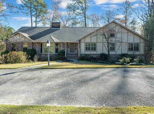 1337 Branchwater Ln, Vestavia, AL 35243