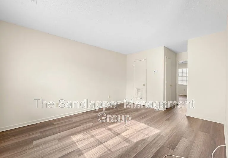 1202 Bexley St #C — Photo 2