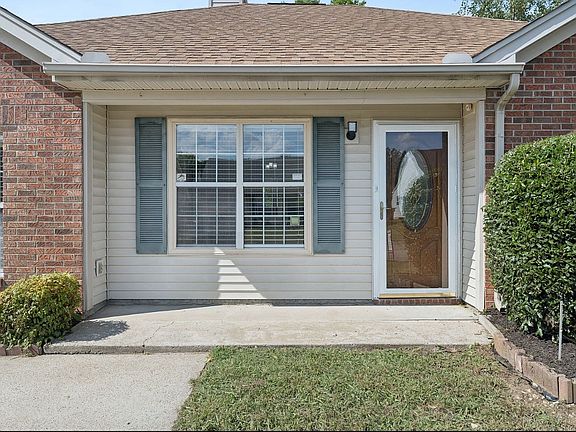 5th image of 718 Maple Pl