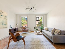 430 Henry St, Brooklyn, NY