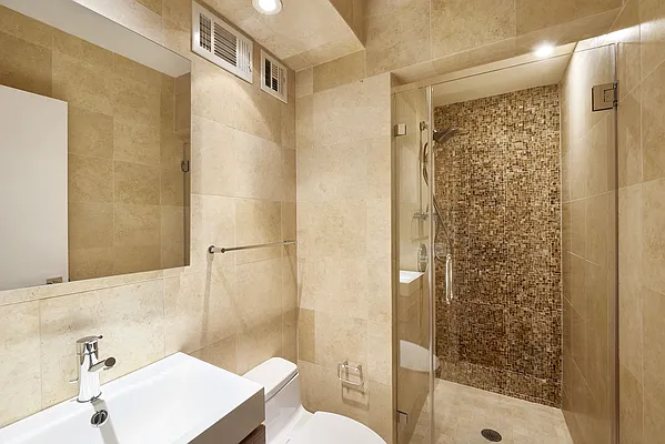 Sold by Warburg | media 27