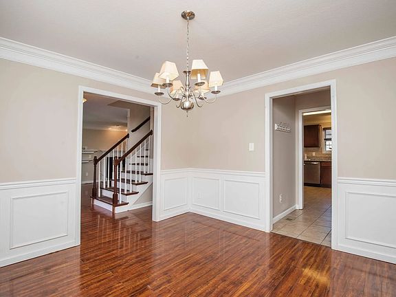 5th image of 3113 Champions Trail Ln