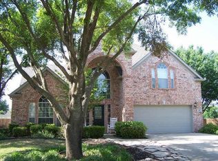 436 Shade Tree Cir, Hurst, TX 76054