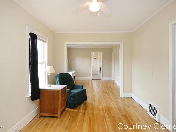 4th image of 421 Julia St NE