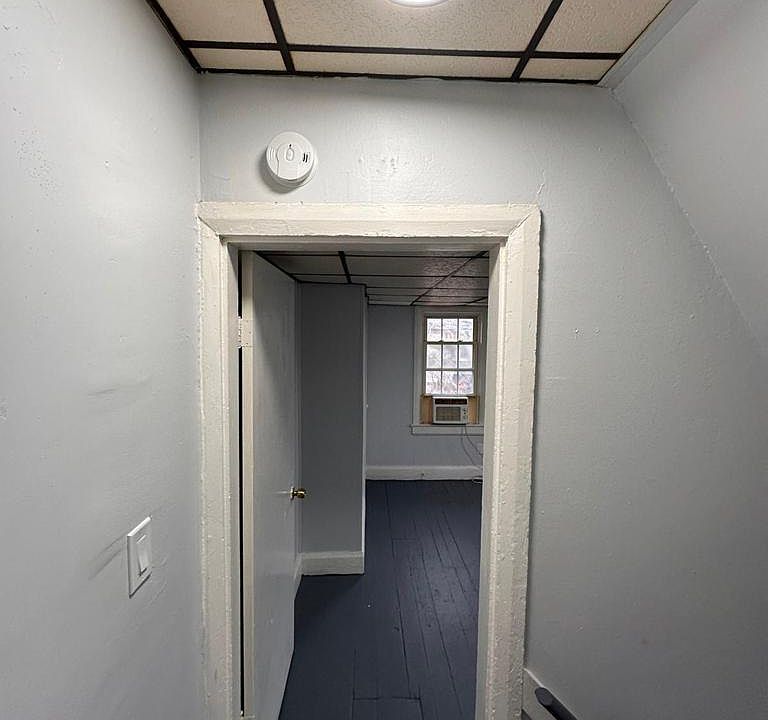 2nd image of 221 Wesley St #B