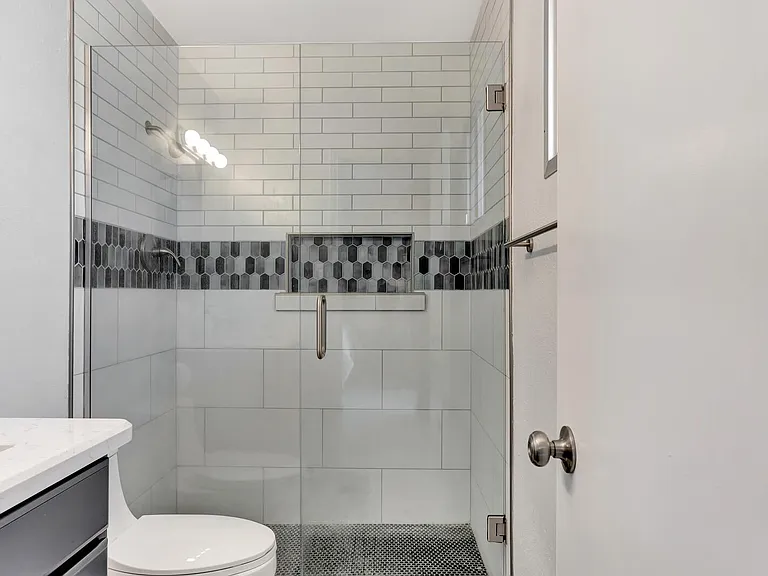 1524 E Broadmor Dr — Photo 26