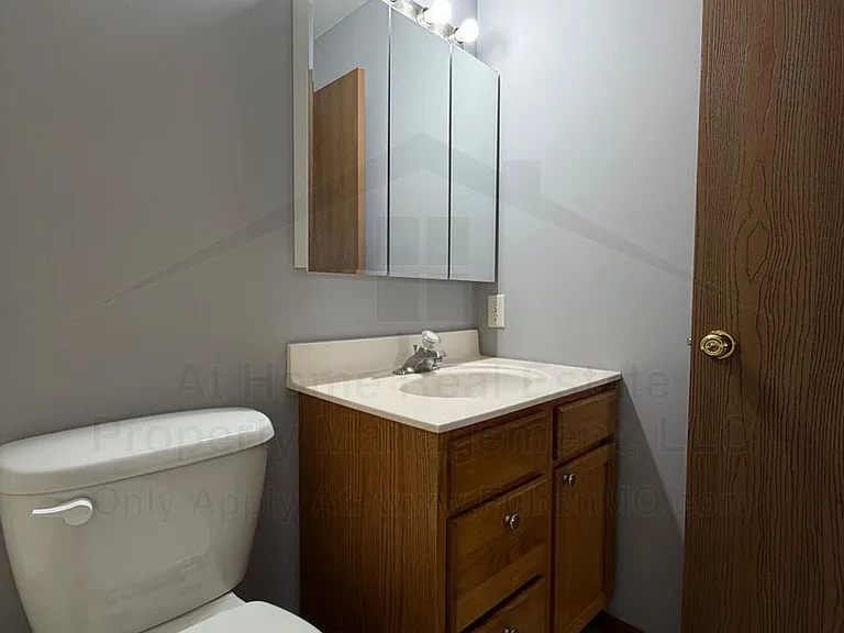 427429 Sabre Cir — Photo 15