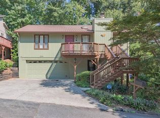 2246 Brecknock Dr, Winston Salem, NC 27103