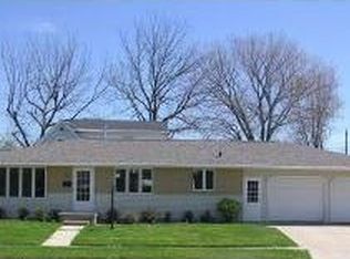 1040 Elizabeth St, Green Bay, WI 54302