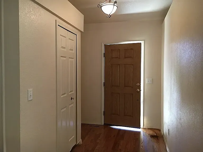 9514 Newport Plum Ct — Photo 2