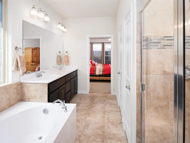 1309 Canary Ln — Photo 13