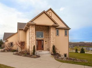 N87W25071 Bay Ct, Lisbon, WI 53089