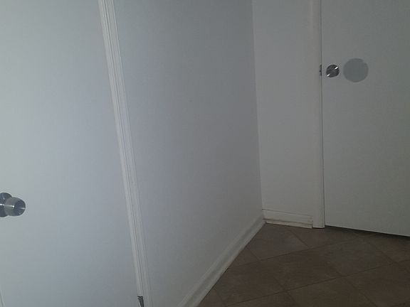 5th image of 4276 Grove Ct