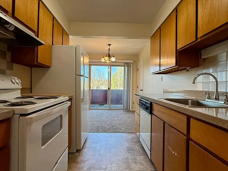 4516 NE Hancock St — Photo 9