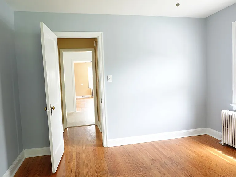 8210 Greenwood Ave — Photo 47