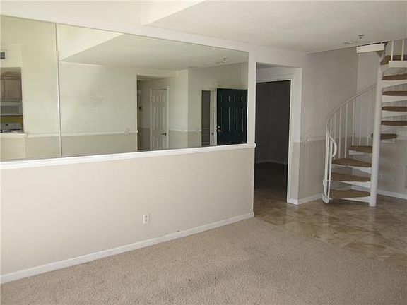 5th image of 640 Camino De La Reina #1408