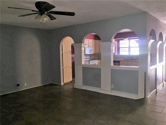 4th image of 748 Hallvale Dr
