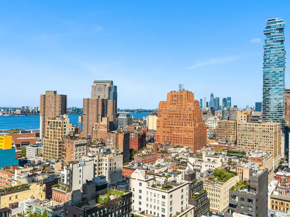 19 Park Place image 13 of 15