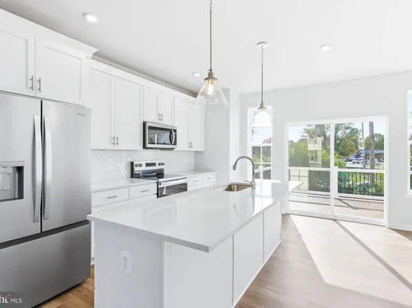 205 Monteith Dr, Winchester, VA 22601