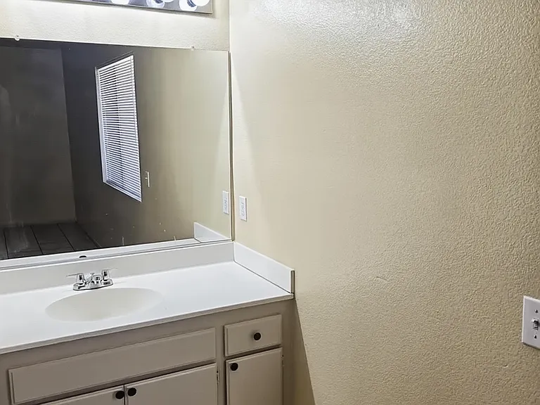 13987 El Cajon Dr — Photo 12