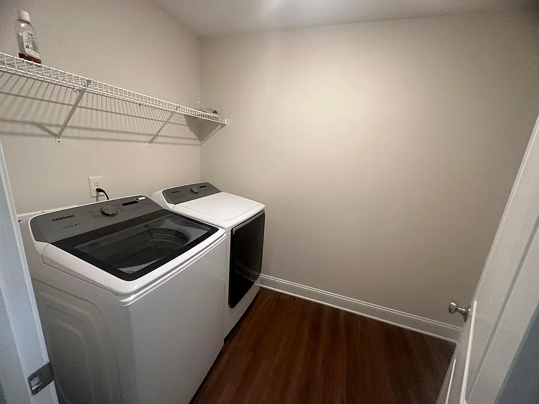 4006 Crimson Wood Ct — Photo 34