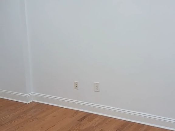 4th image of 2333 Wallace Ave