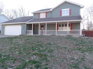 127 Sugarmill Rd, Troy, IL 62294