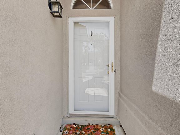 4th image of 6135 Calle Corazon Ct NW
