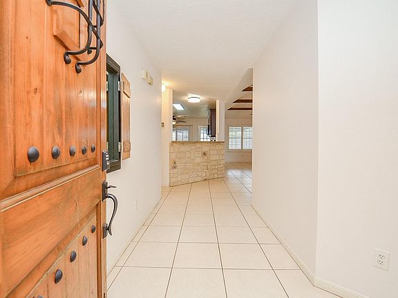 4th image of 2902 Silent Dr