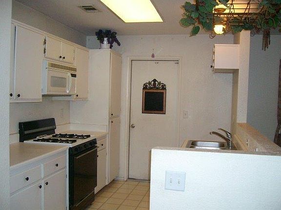 4th image of 25080 Camino Del Norte