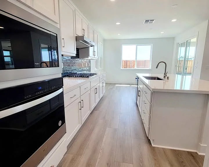 3184 Alverstone Dr — Photo 5