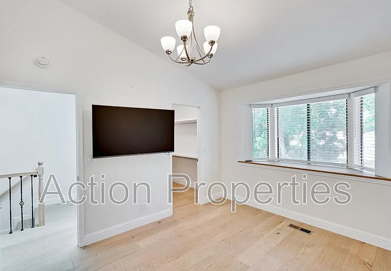 695 S Knickerbocker Dr #15 — Photo 16