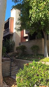 21931 Burbank Blvd APT 25, Woodland Hills, CA, 91367