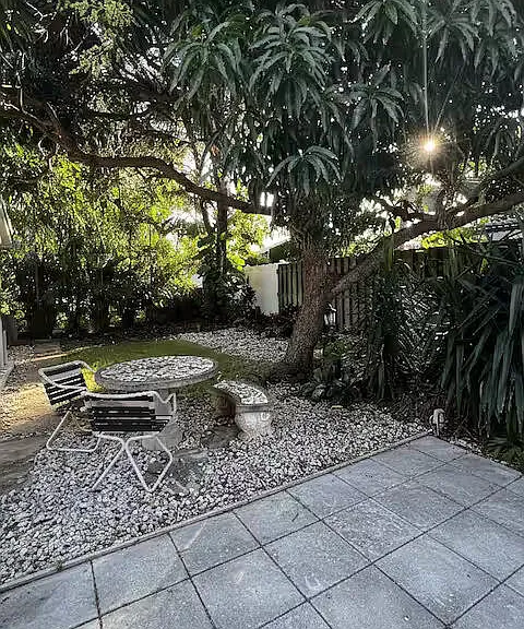 739 SE 12th Ave — Photo 9