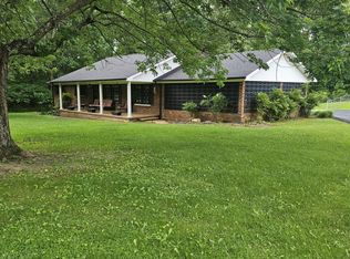 450 Main St, Palmer, TN 37365