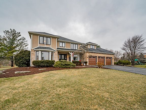 2nd image of 24104 Ascot Ct