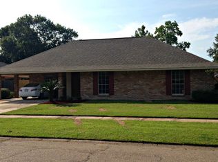 10831 Cedar Bend Ave, Baton Rouge, LA 70814