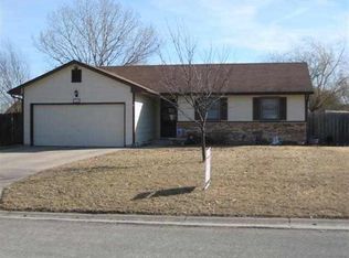 1202 McCaskey Dr, Rose Hill, KS 67133