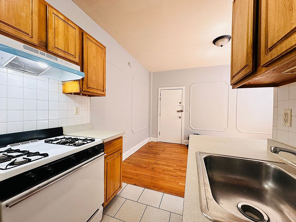 1st image of 326 Summit Ave #35F