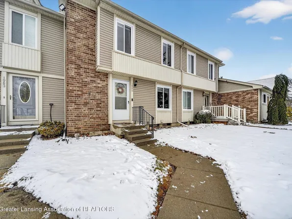 1985 Lac Du Mont Dr, Haslett, MI 48840