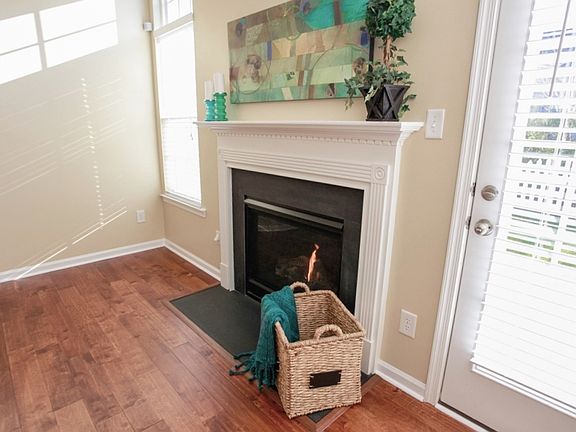 5th image of 3142 Abruzzo Pl
