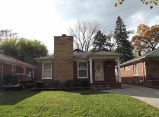 24011 Oneida Ave, Oak Park, MI 48237