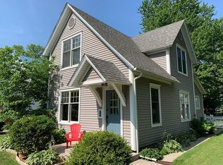 1017 S 8th St, Goshen, IN 46526