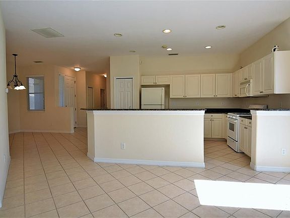 3rd image of 146 Tiziano Way