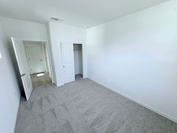 4th image of 338 E Beatrice Ave