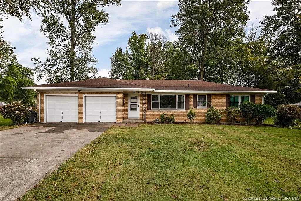 1714 Lynnwood Dr photo 1