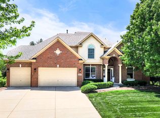 2240 Kings Ct, Geneva, IL 60134