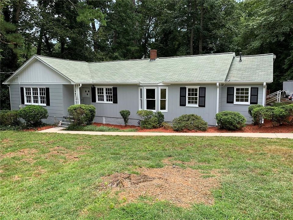 1st image of 468 Stark St